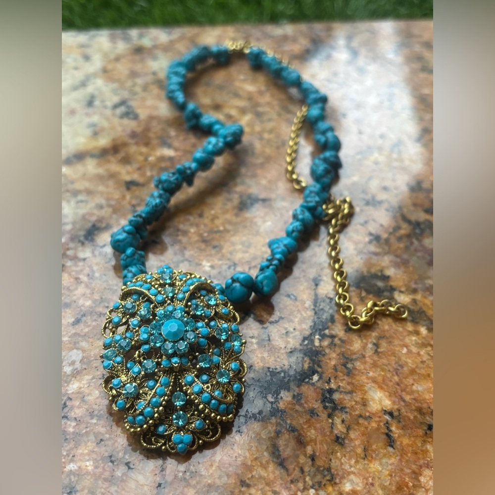 ๐ RARE 1928 Designer Turquoise Blue Stone Statement Necklace โข Crystal Medallion - Picture 7 of 14